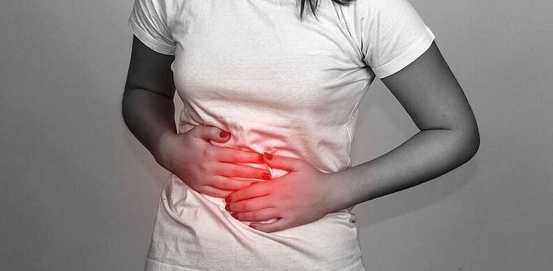 dolore addominale come sintomo della presenza di parassiti nel corpo